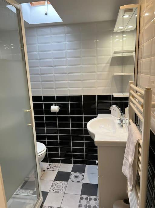 Le Paris Eiffel - Appartement Cosy En Plein Centre 布尔昆 外观 照片