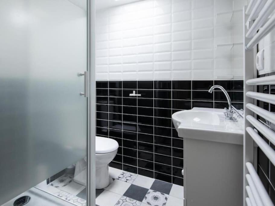 Le Paris Eiffel - Appartement Cosy En Plein Centre 布尔昆 外观 照片