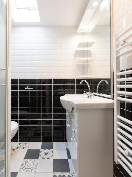 Le Paris Eiffel - Appartement Cosy En Plein Centre 布尔昆 外观 照片