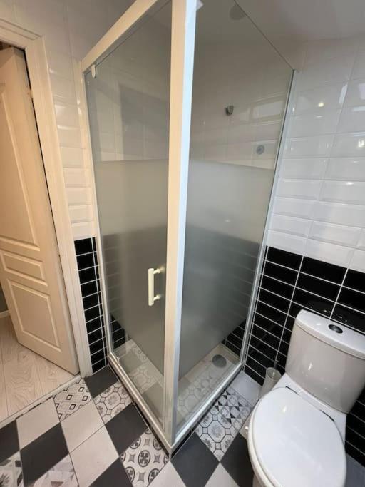 Le Paris Eiffel - Appartement Cosy En Plein Centre 布尔昆 外观 照片