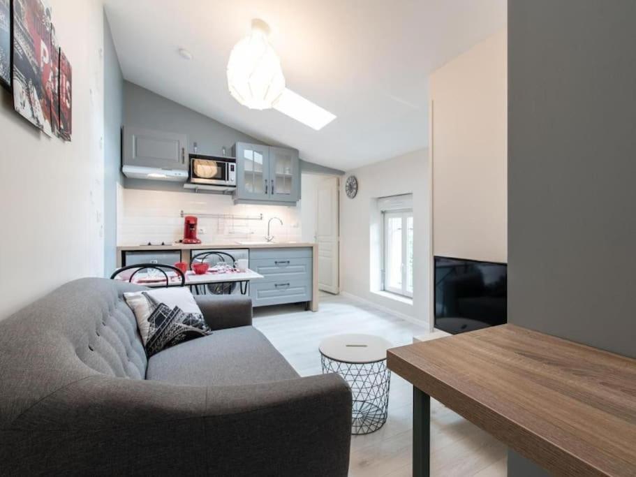 Le Paris Eiffel - Appartement Cosy En Plein Centre 布尔昆 外观 照片